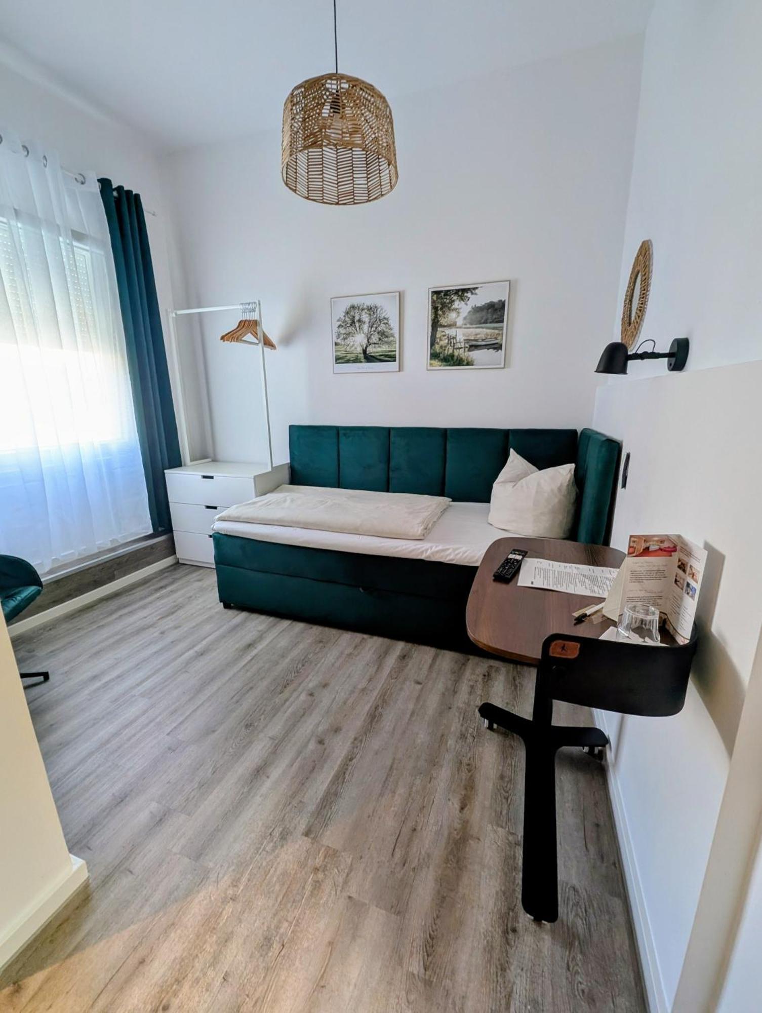 Schaefers Hotel, Self-Check-In, Cafe Und Baecker Am Hotel Vechta Exterior foto