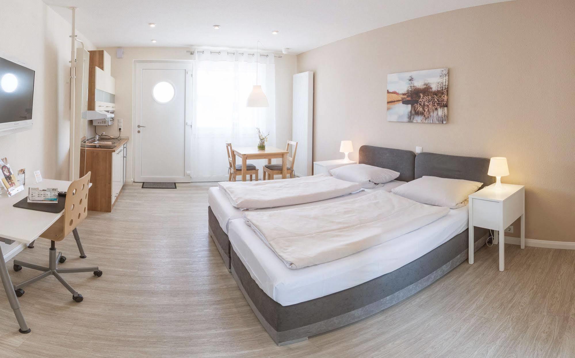 Schaefers Hotel, Self-Check-In, Cafe Und Baecker Am Hotel Vechta Exterior foto