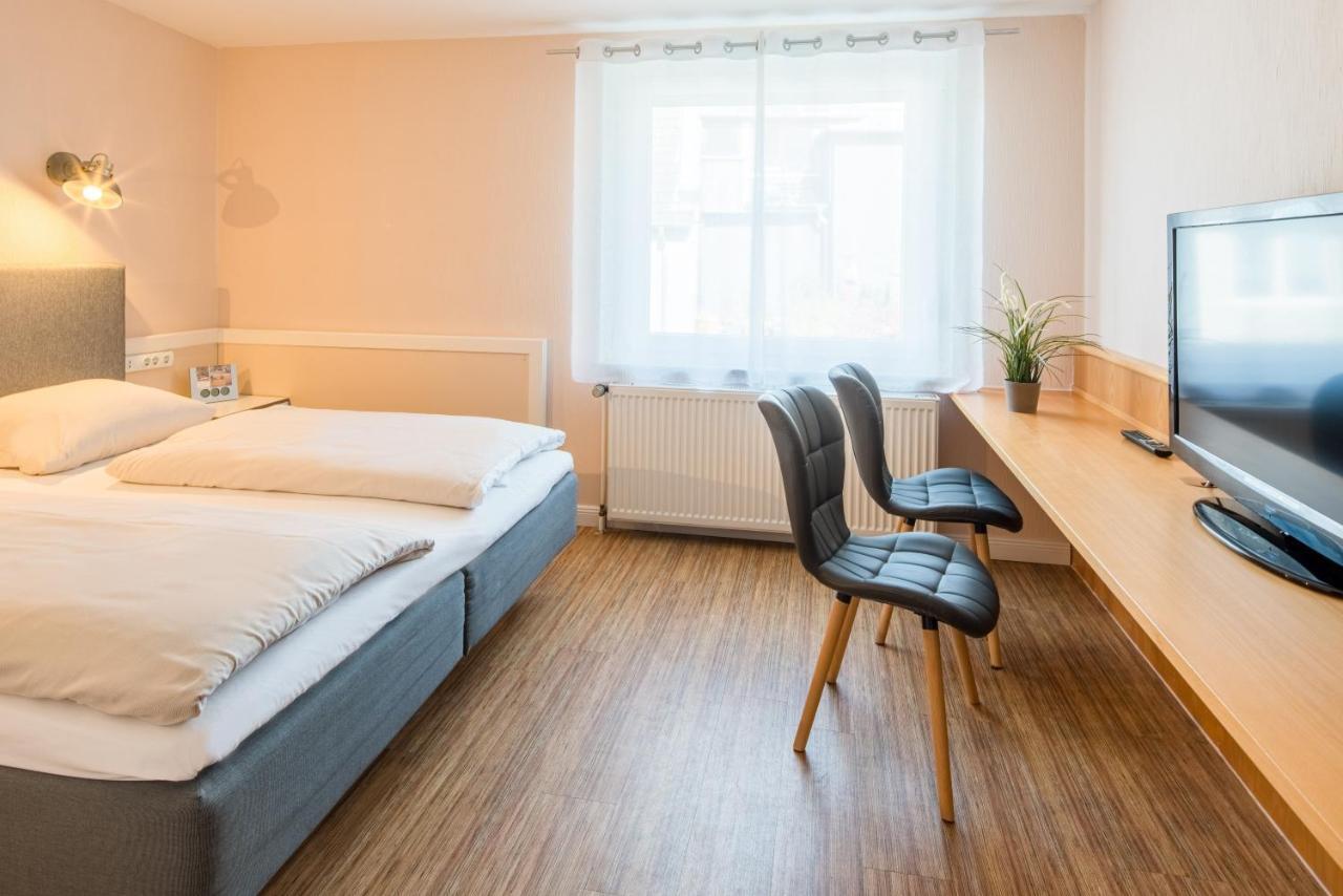 Schaefers Hotel, Self-Check-In, Cafe Und Baecker Am Hotel Vechta Exterior foto